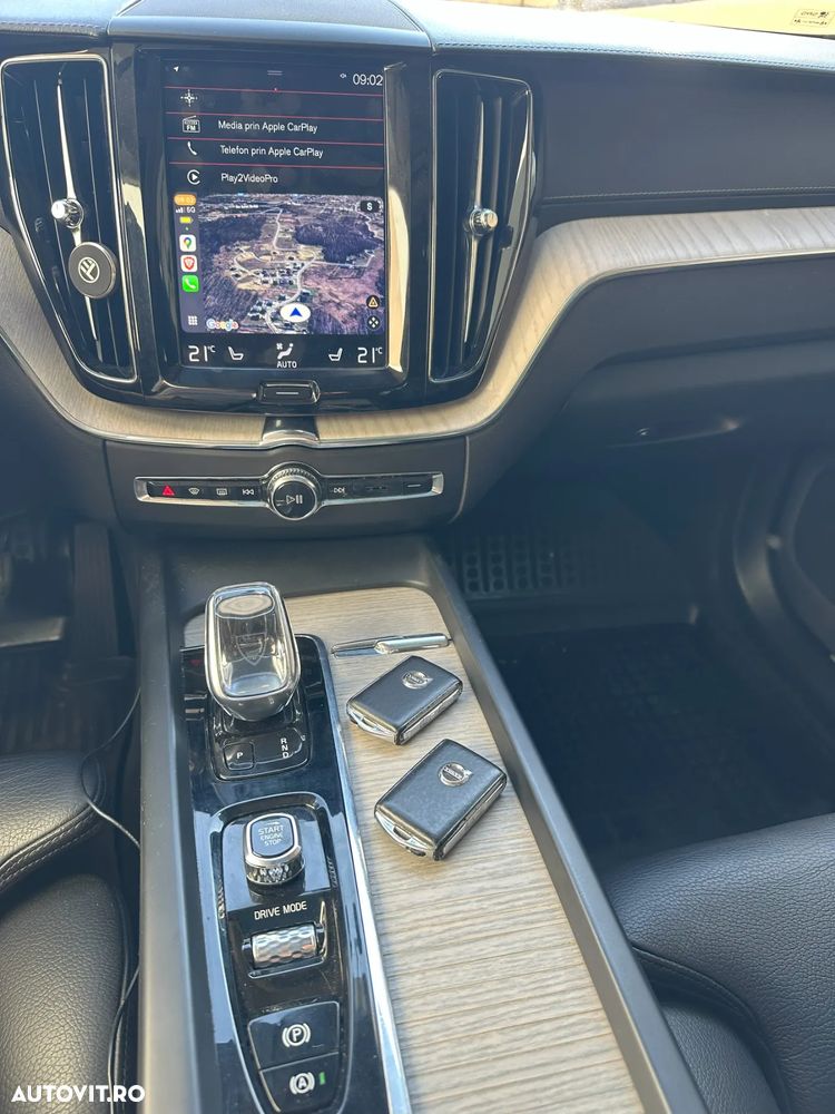 Volvo XC 60 T8 Twin Engine AWD Inscription - 19