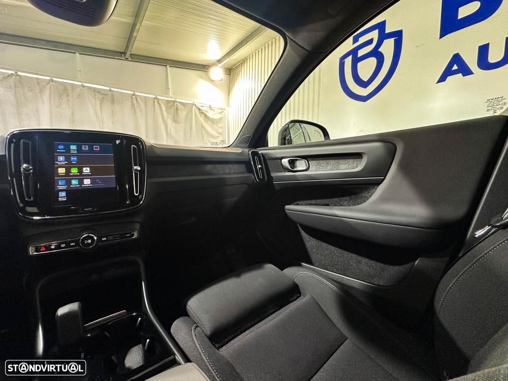 Volvo C40 Recharge 82 kWh Twin Motor Plus - 25