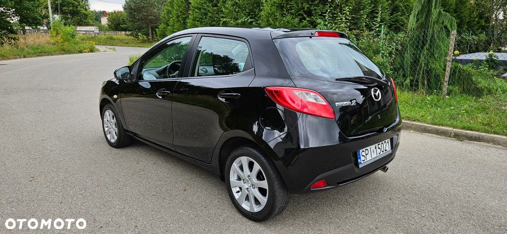 Mazda 2 - 5