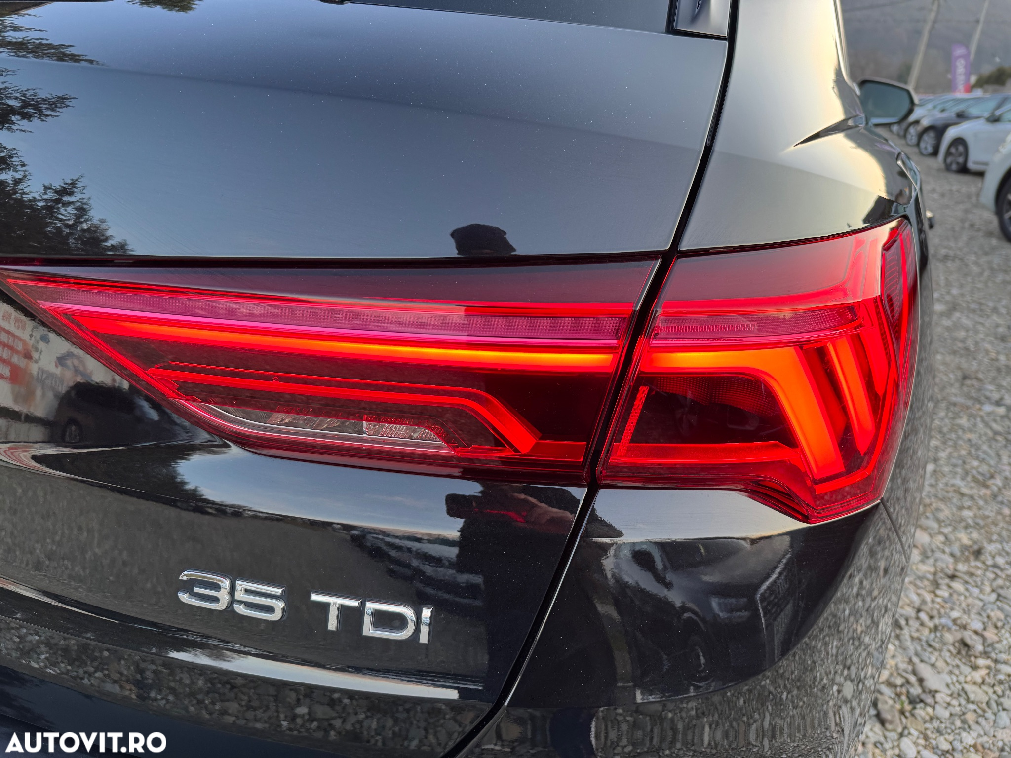 Audi Q3 2.0 35 TDI S tronic S Line - 17