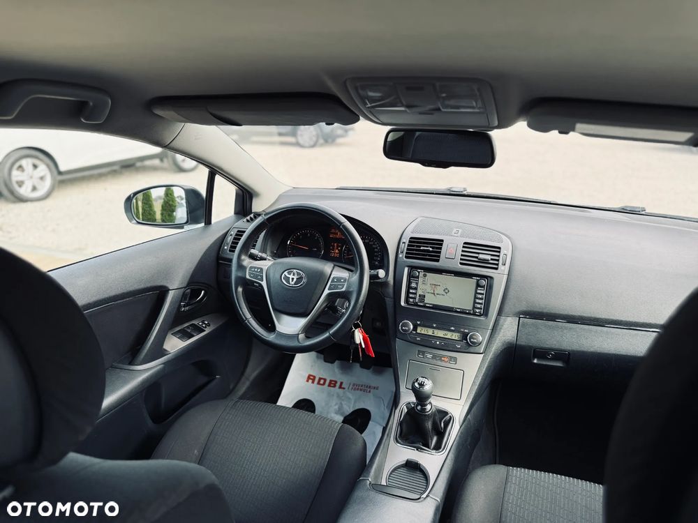Toyota Avensis 2.0 D-4D Sol plus+NAVI - 19