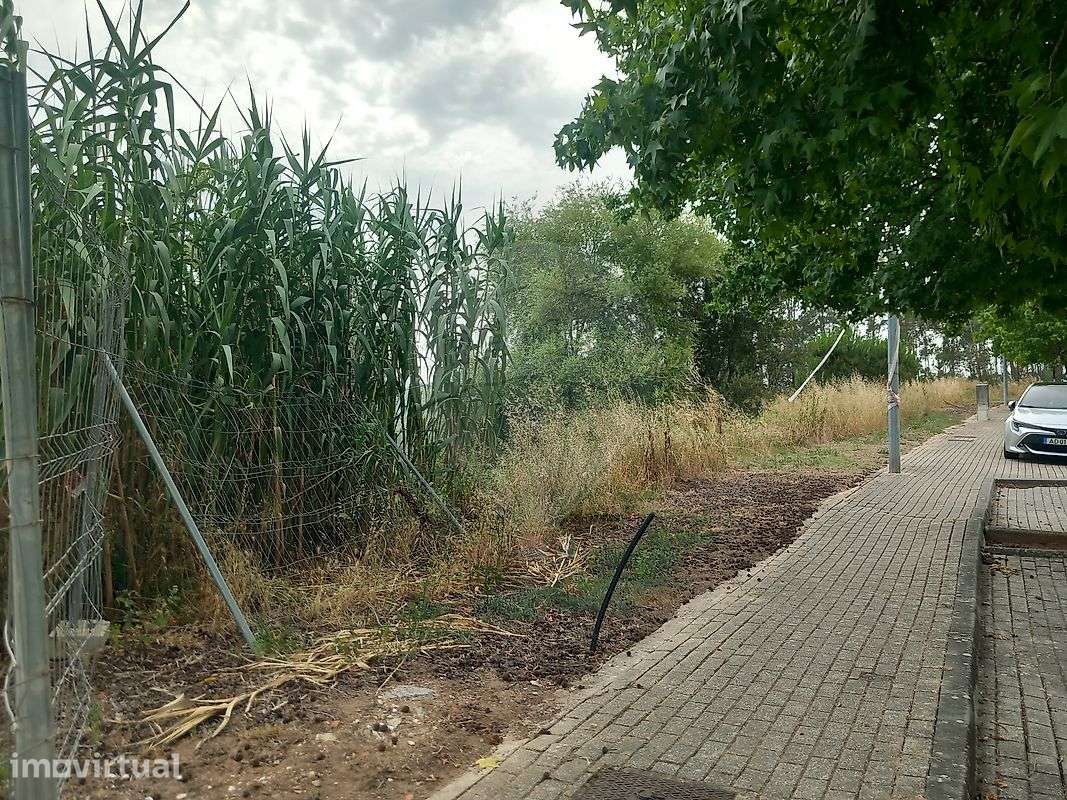 Terreno  para venda - Grande imagem: 2/8