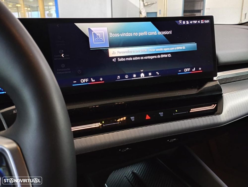 BMW 530 e Pack Desportivo M - 29