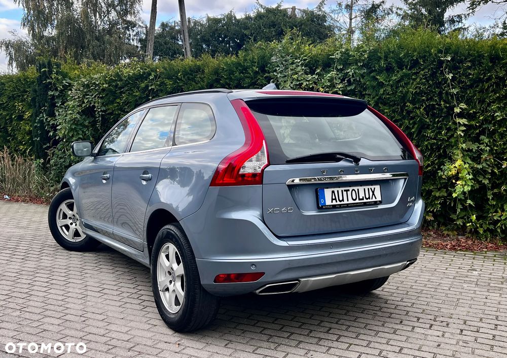 Volvo XC 60 D4 AWD Geartronic Summum - 26