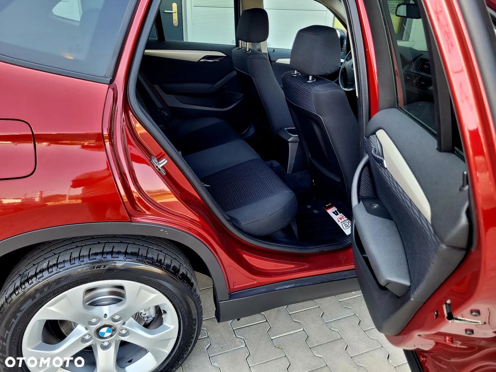 BMW X1 xDrive18d Sport Line - 33