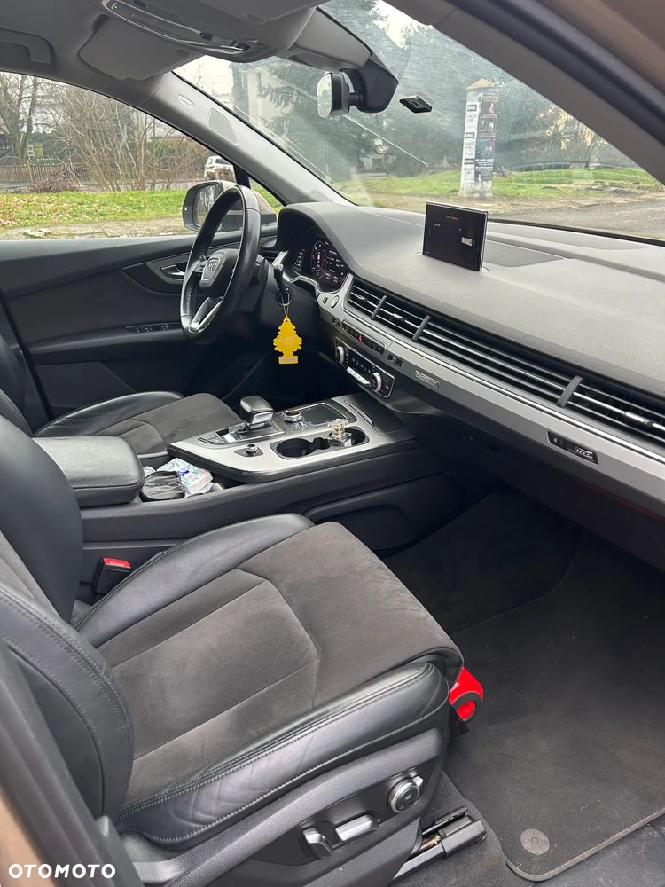 Audi Q7 - 8