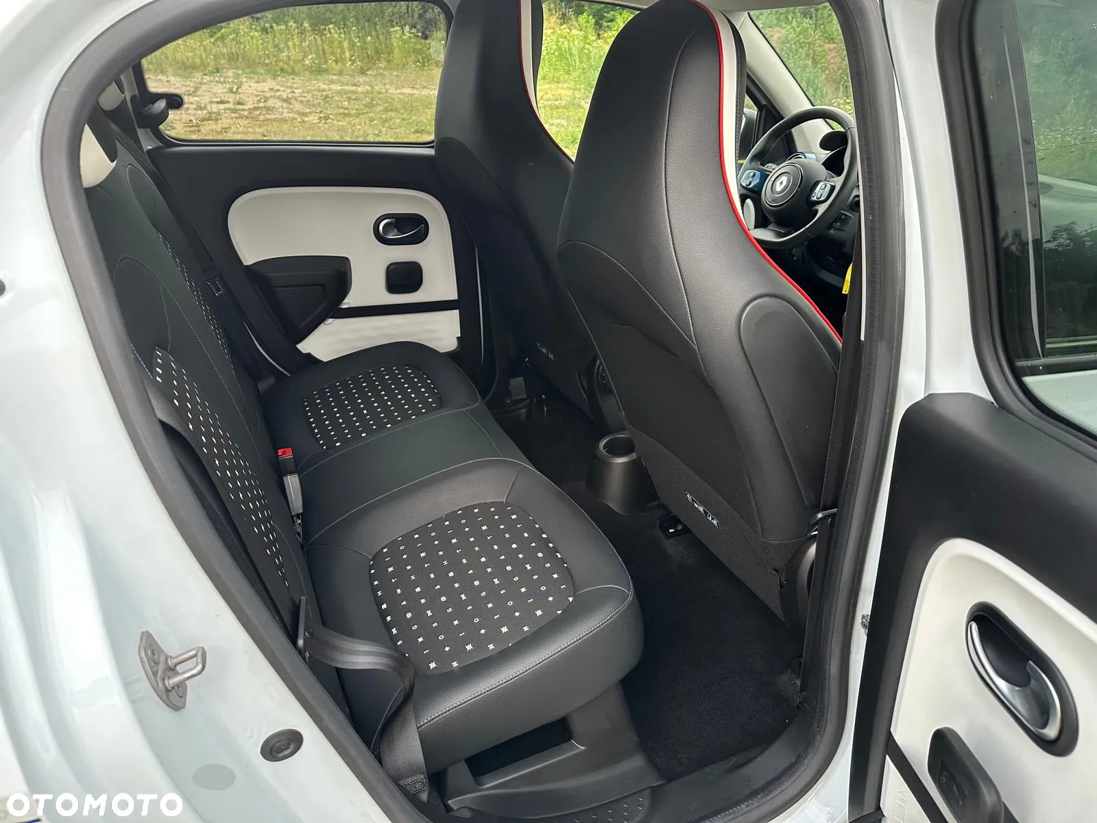 Renault Twingo SCe 75 Signature - 13