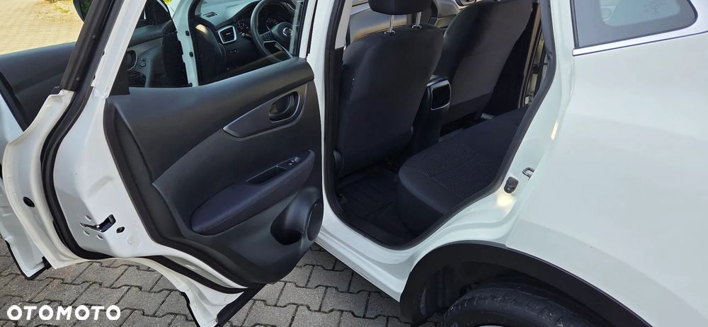 Nissan Qashqai 1.3 DIG-T Tekna - 30