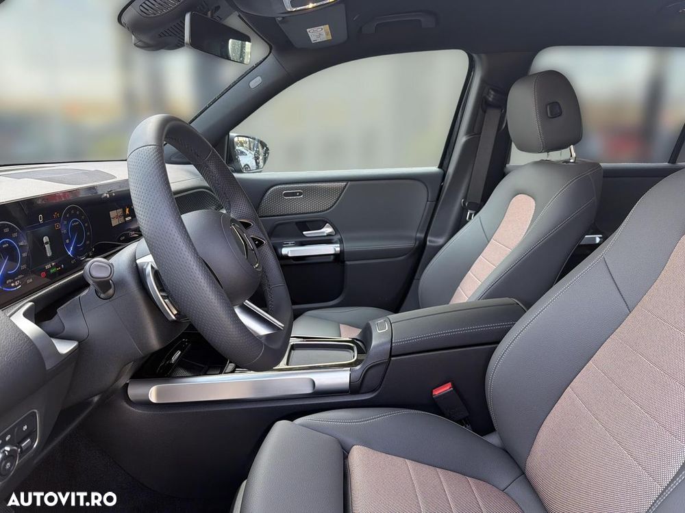 Mercedes-Benz EQB - 14