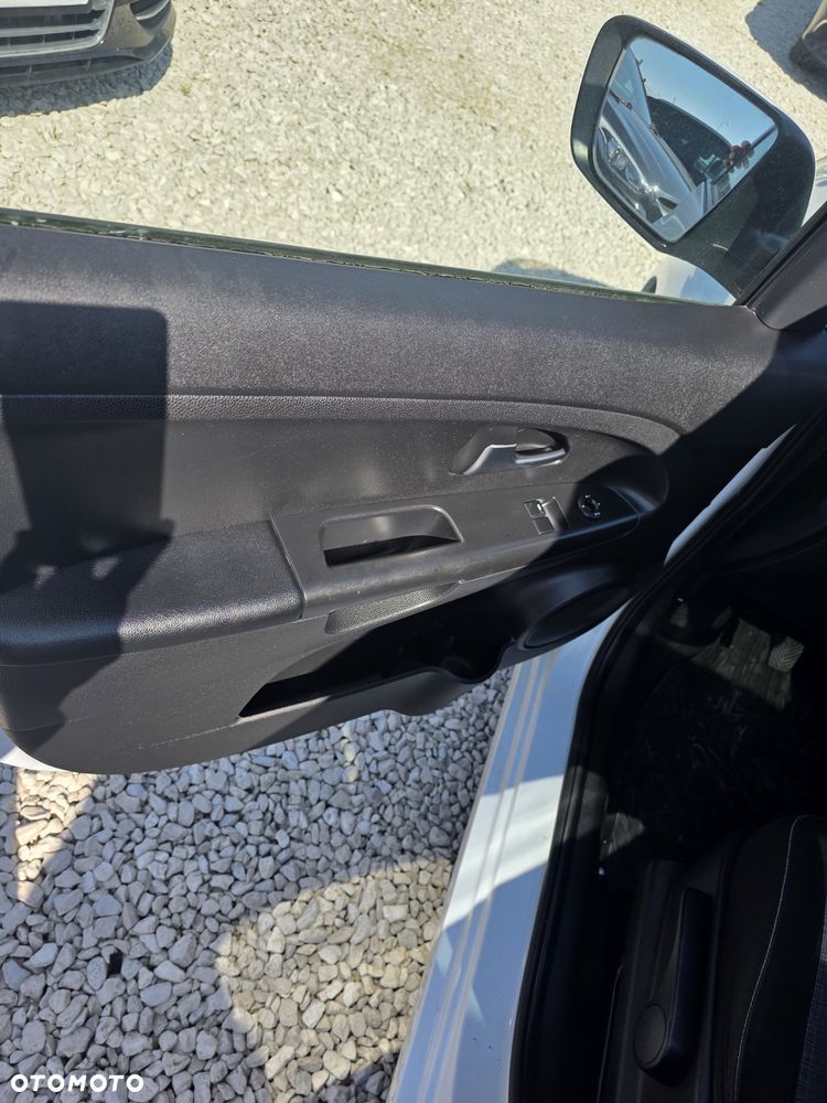 Kia Venga 1.6 Business Line - 31