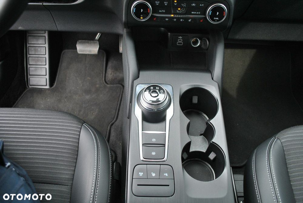 Ford Kuga 2.5 FHEV FWD Titanium X - 22