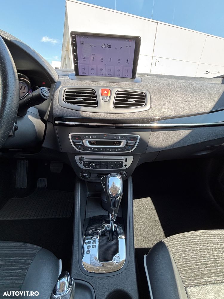 Renault Megane ENERGY dCi 110 EDC INTENS - 9