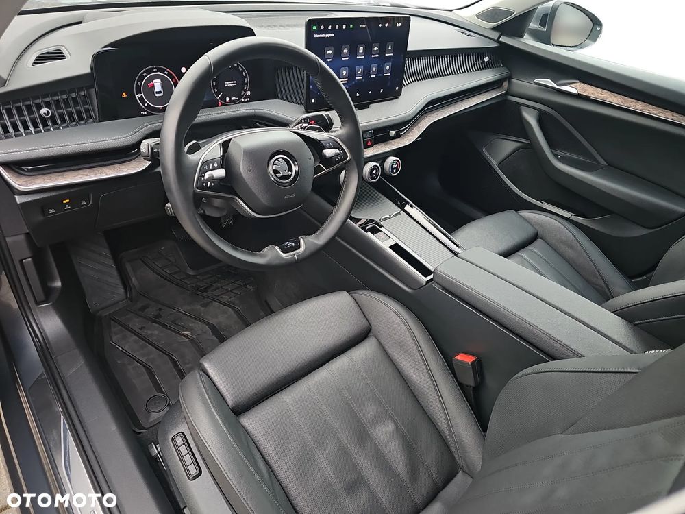 Skoda Superb 2.0 TDI SCR L&K DSG - 24