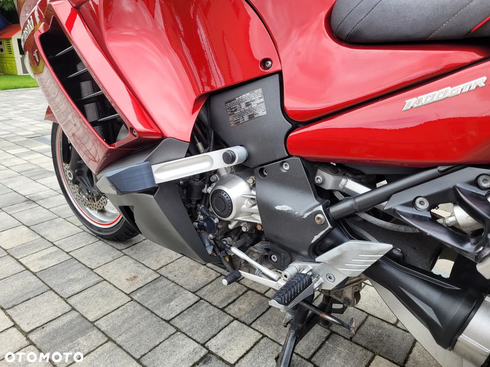 Kawasaki GTR - 22
