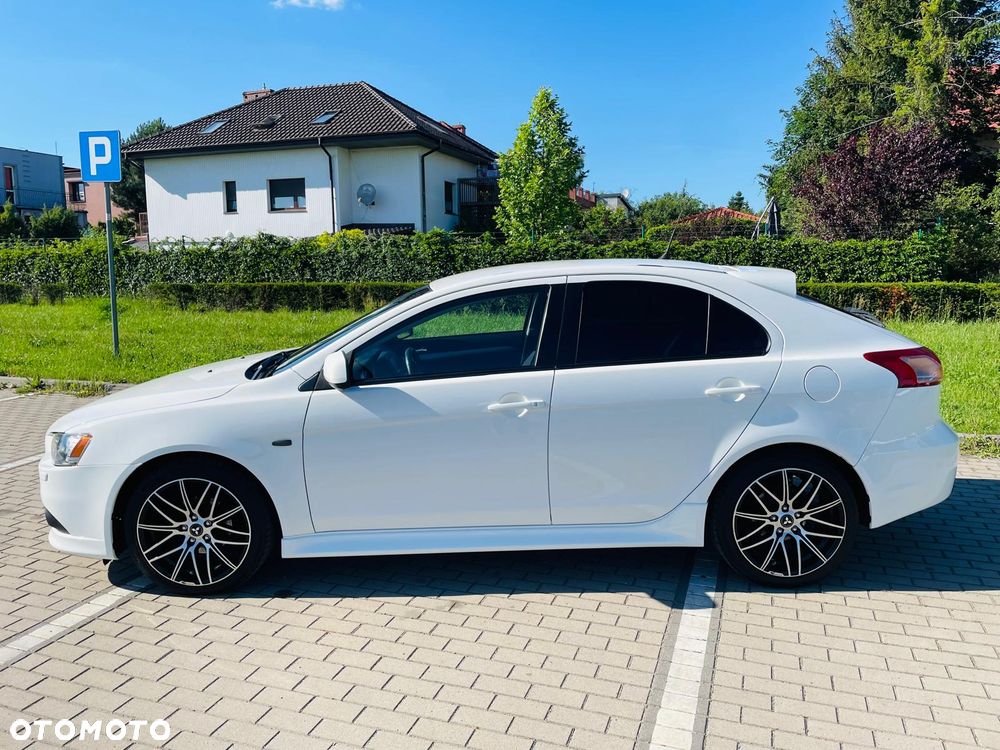 Mitsubishi Lancer 1.6 ClearTec Invite - 2