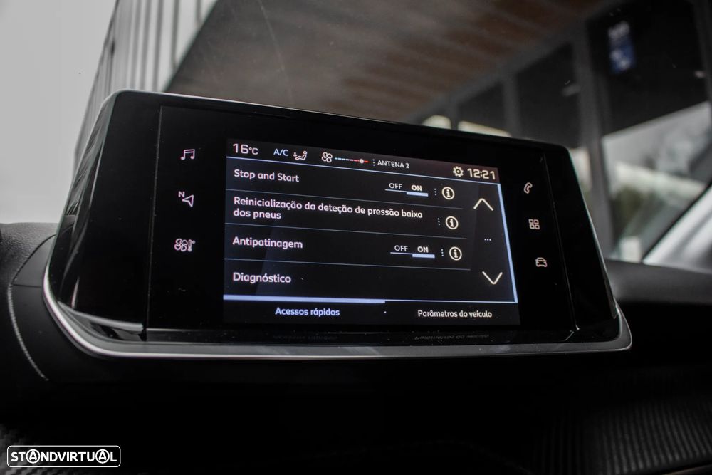 Peugeot 208 1.2 PureTech Active - 36