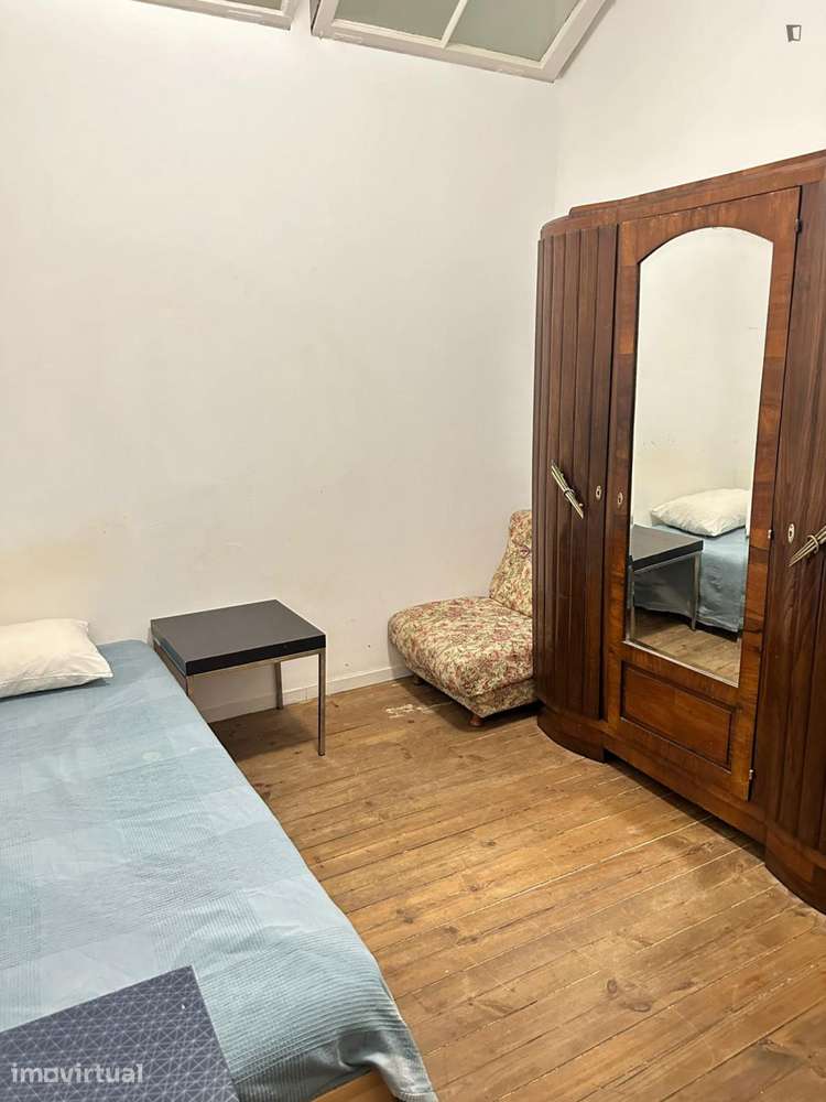 Quarto - localizado em Arroios Lisbon - Grande imagem: 2/8
