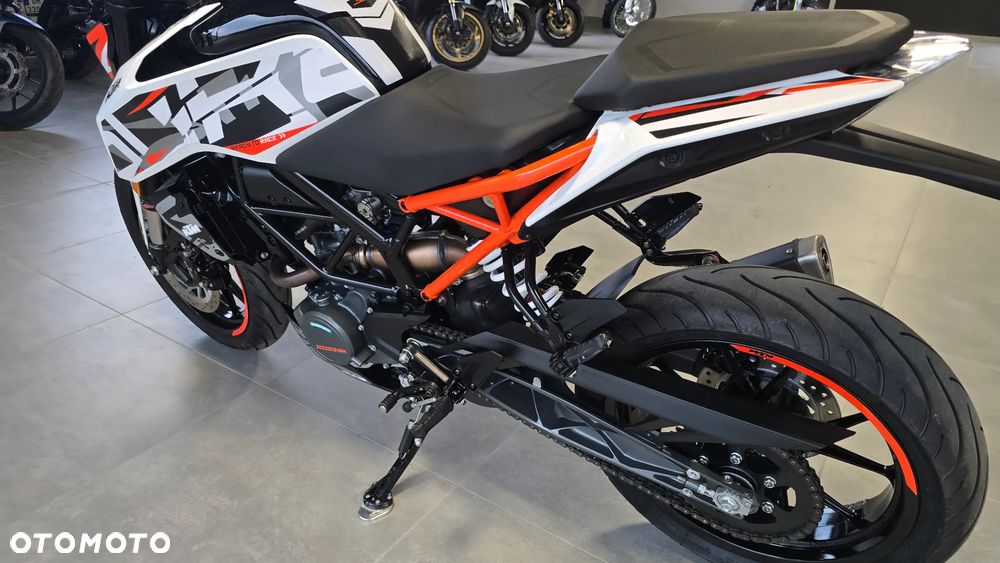 KTM Duke 125 - 14