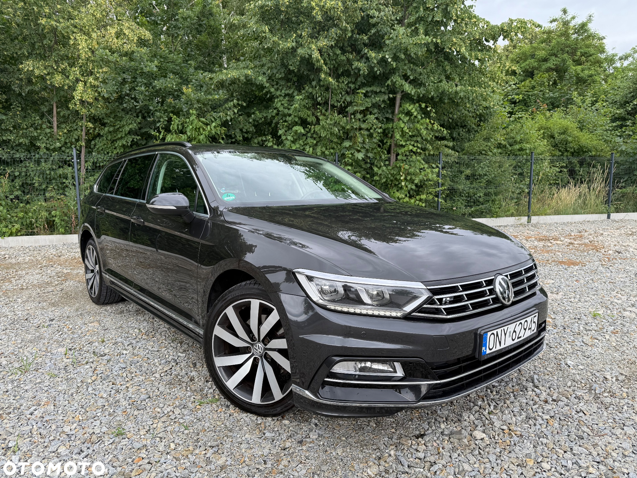 Volkswagen Passat Variant 1.6 TDI SCR DSG - 4