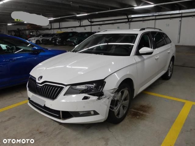 Skoda Superb 2.0 TDI DSG Style - 2