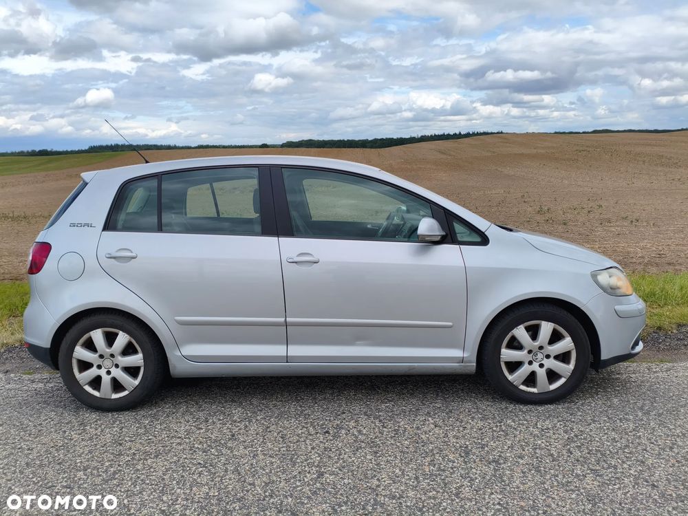 Volkswagen Golf Plus - 1
