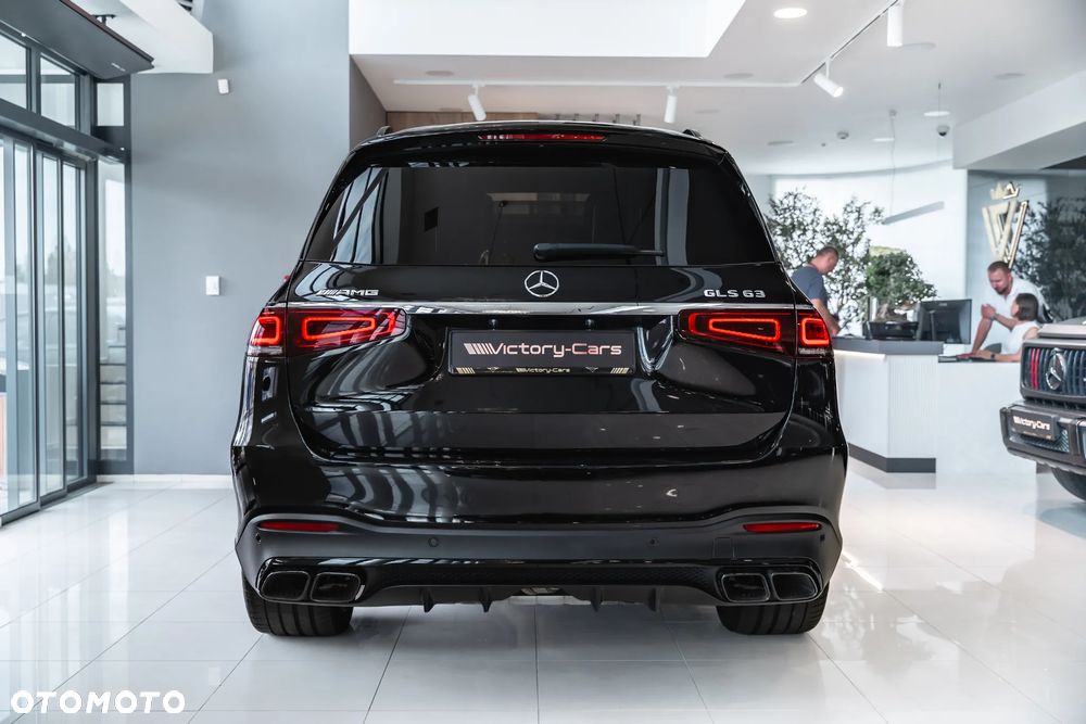 Mercedes-Benz GLS - 11