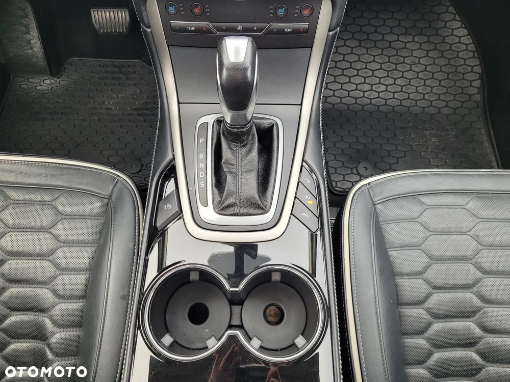 Ford S-Max 2.0 TDCi Bi-Turbo Vignale PowerShift - 25