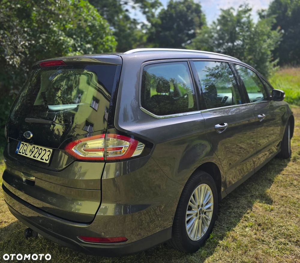 Ford Galaxy - 13