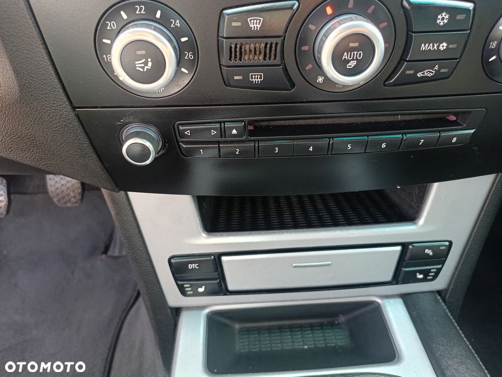 BMW Seria 5 520d Edition Sport - 23