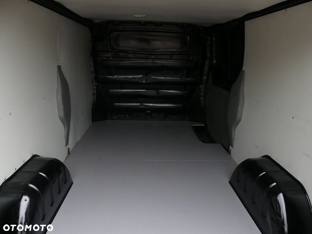 Renault TRAFIC - 28