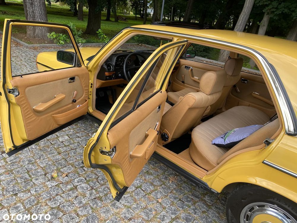 Mercedes-Benz W123 - 14