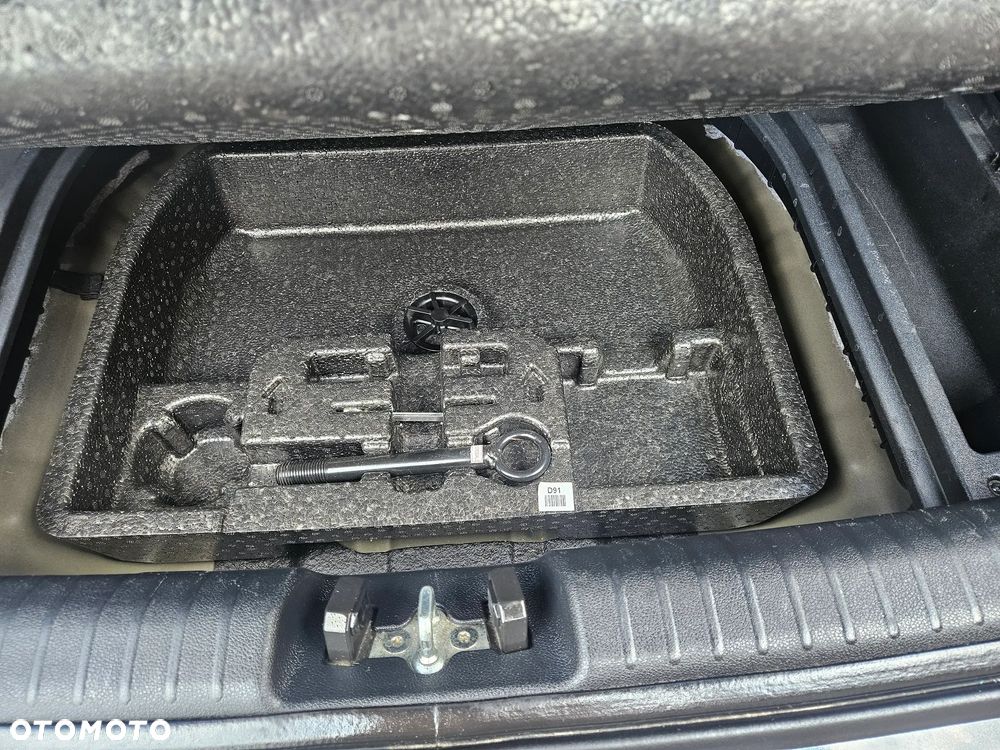 Kia Niro 1.6 GDI Hybrid M - 29