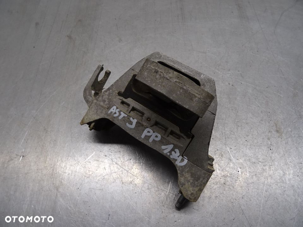 OPEL ASTRA IV J KOMBI 09-12 1.7 CDTI ŁAPA PODUSZKA SILNIKA 13248476
