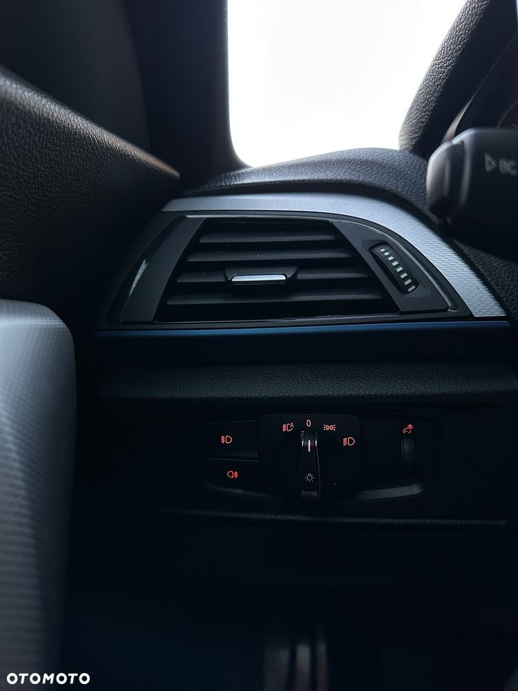 BMW Seria 1 125d - 26