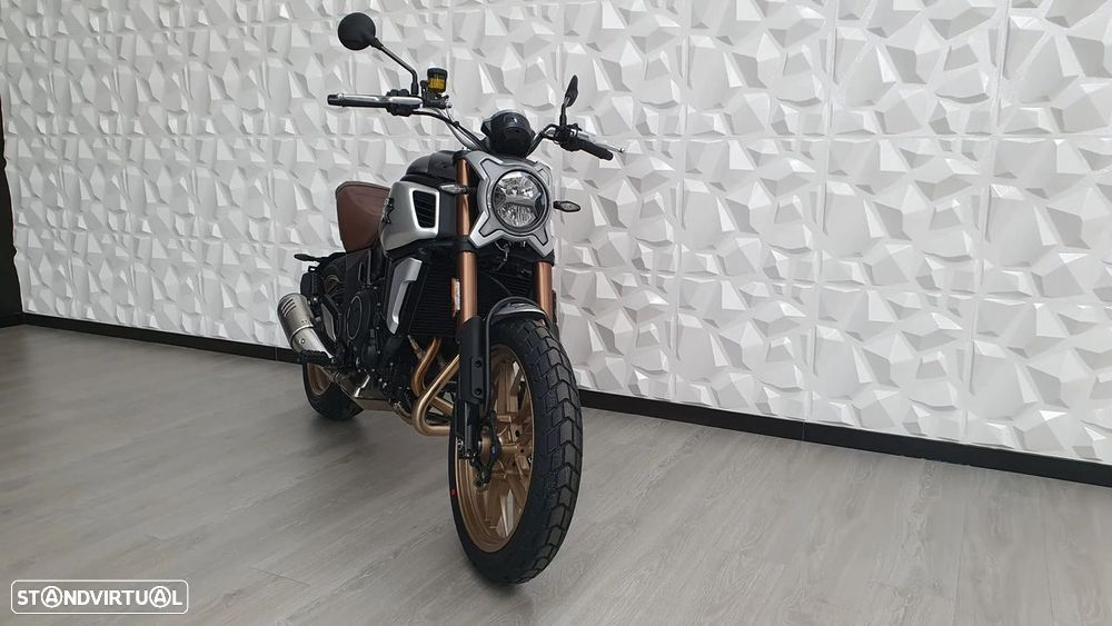 CF Moto 700CL-X Heritage - 5