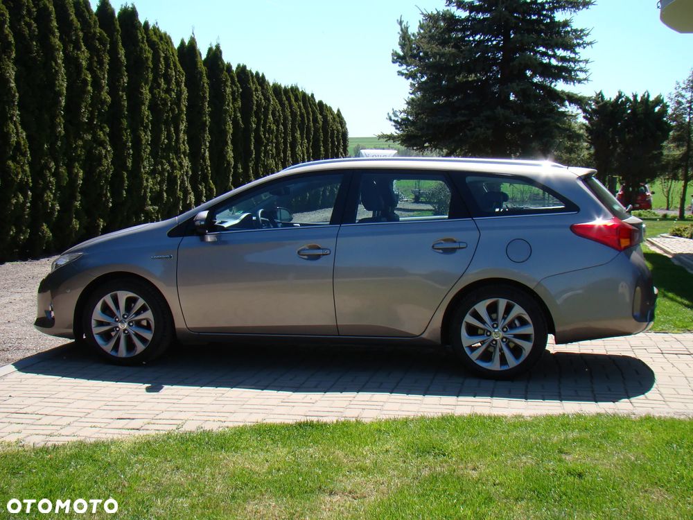 Toyota Auris - 4