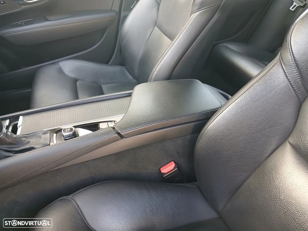 Volvo V90 2.0 D4 Momentum Plus Geartronic - 37