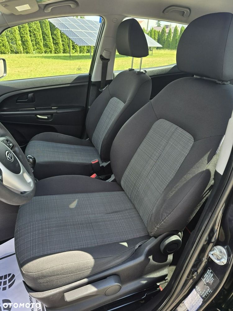 Kia Venga - 14