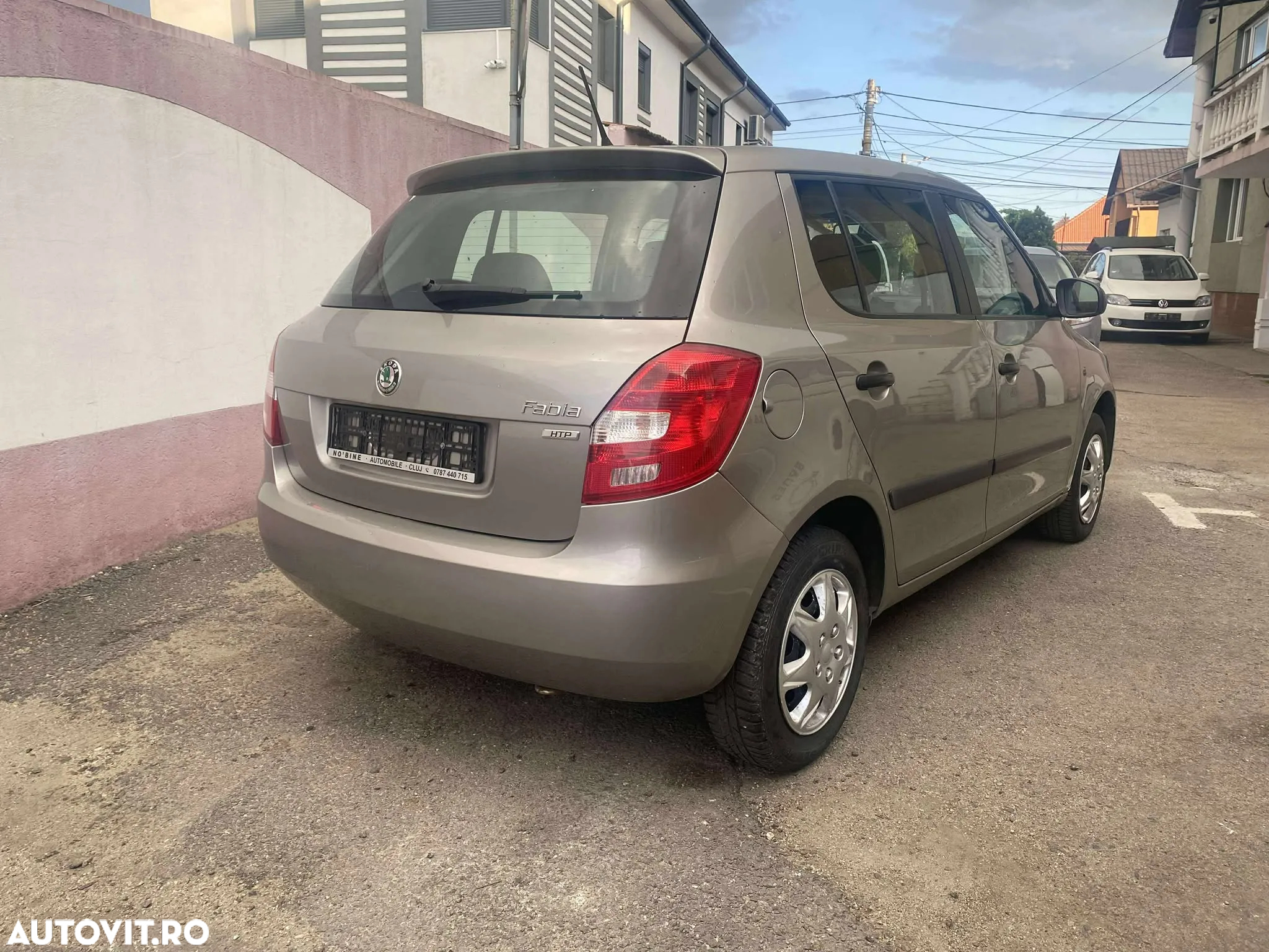 Skoda Fabia 1.2 HTP Ambition - 9