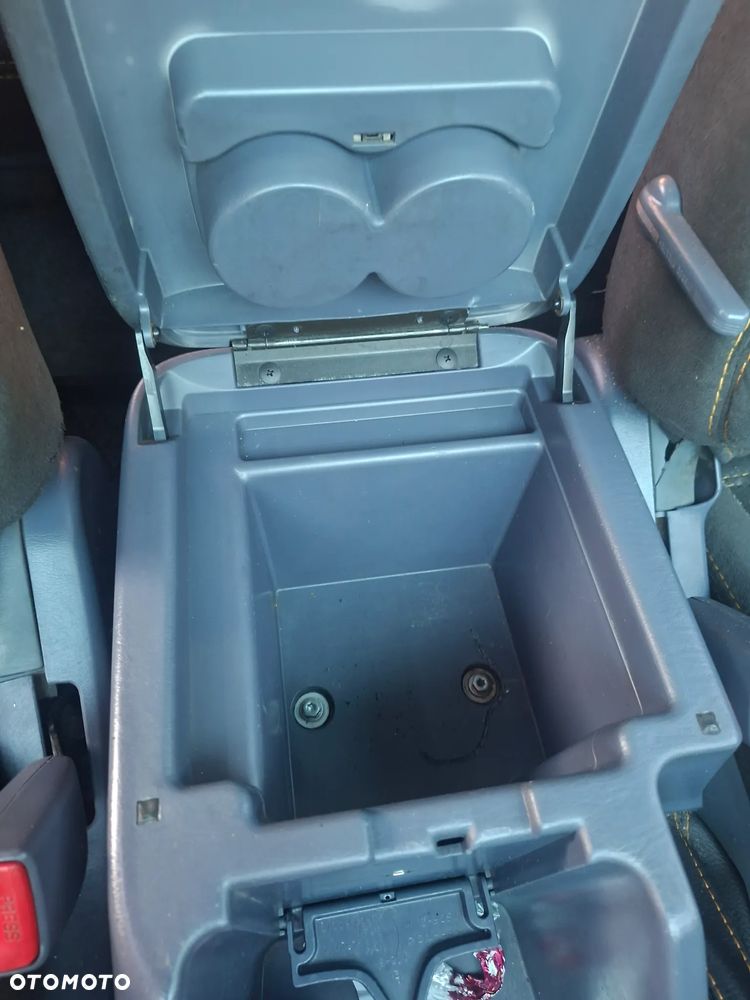 Toyota Land Cruiser KJ90 3.0 TD - 16