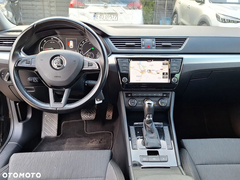 Skoda Superb 2.0 TDI DSG Style - 7