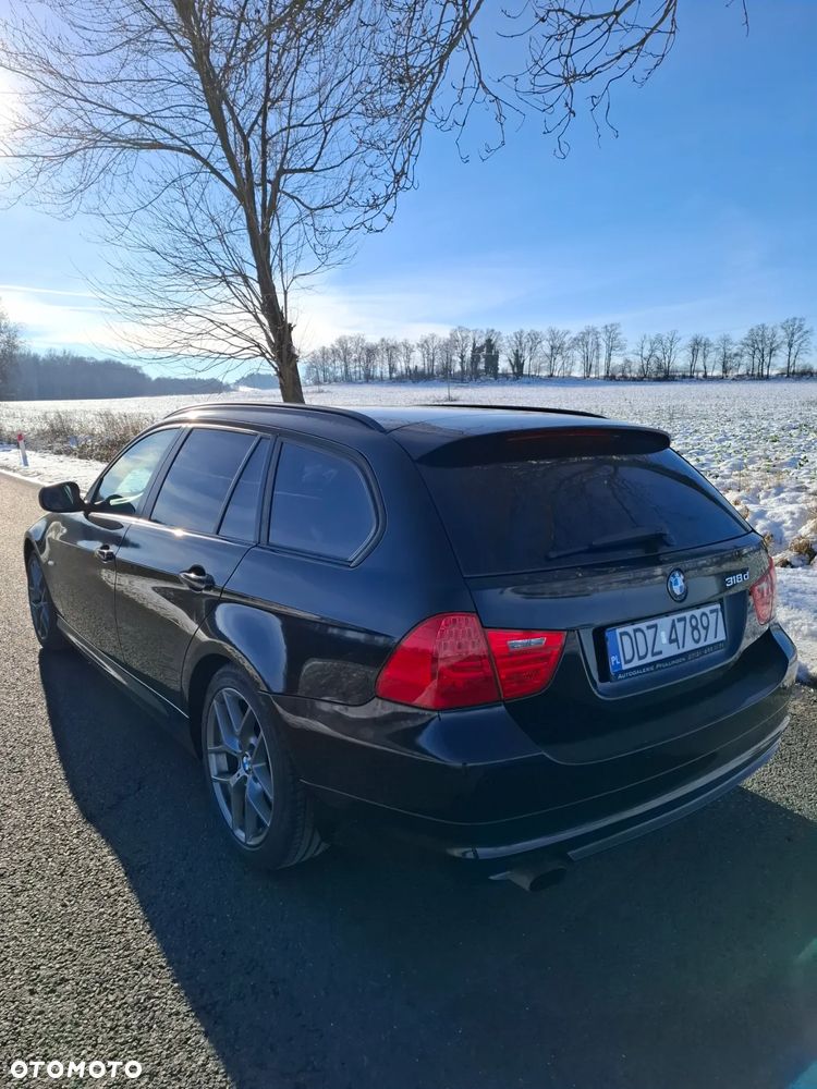 BMW Seria 3 318d - 4