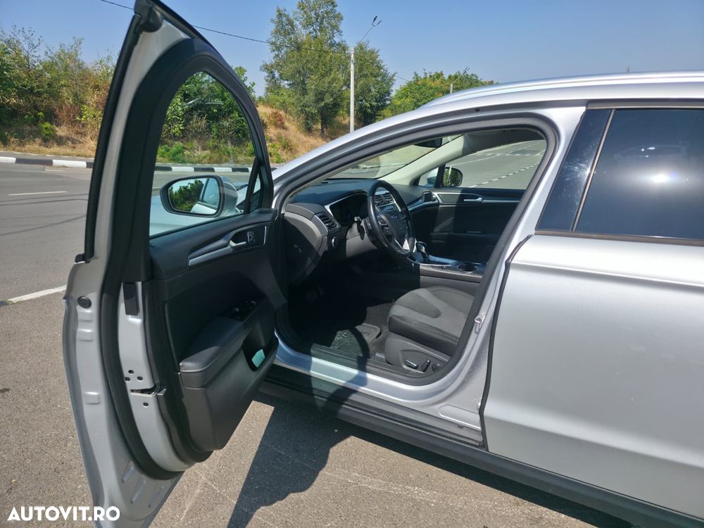 Ford Mondeo 2.0 TDCi Powershift AWD - 6