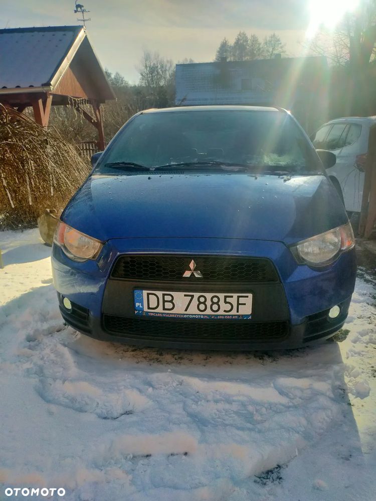 Mitsubishi Colt - 17