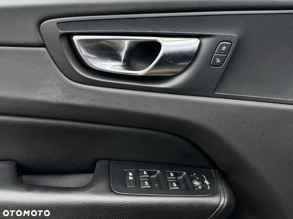 Volvo XC 60 - 24