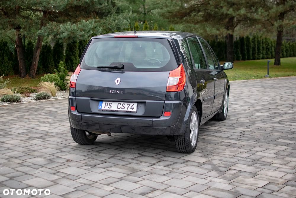 Renault Scenic - 24