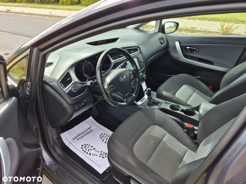 Kia Ceed - 9