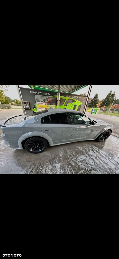 Dodge Charger 6.4 Scat Pack Widebody - 2