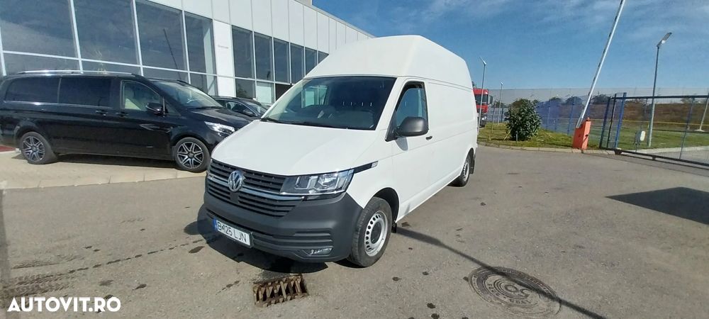 Volkswagen Transporter - 1