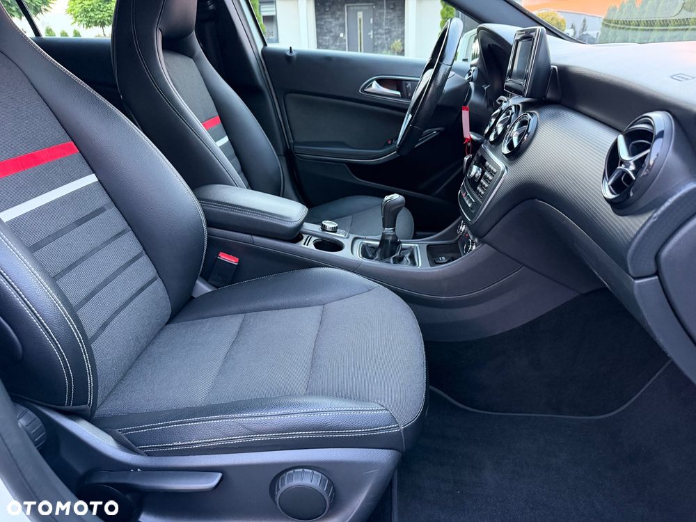 Mercedes-Benz Klasa A 180 (BlueEFFICIENCY) Style - 12